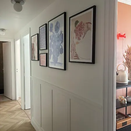 Appartement Lumineux Avec Parking, Centre