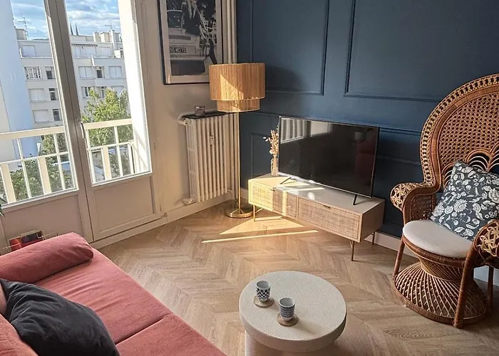 Lumineux Avec Parking, Centre